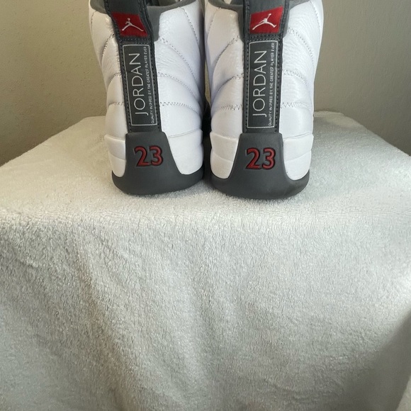 Jordan 12 - Picture 5 of 5